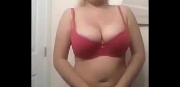  chichona culito rico se masturba